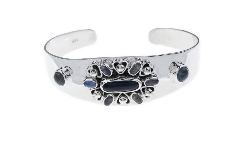How to Tell If a Silver Jewelry Supplier Is Actually Reliable