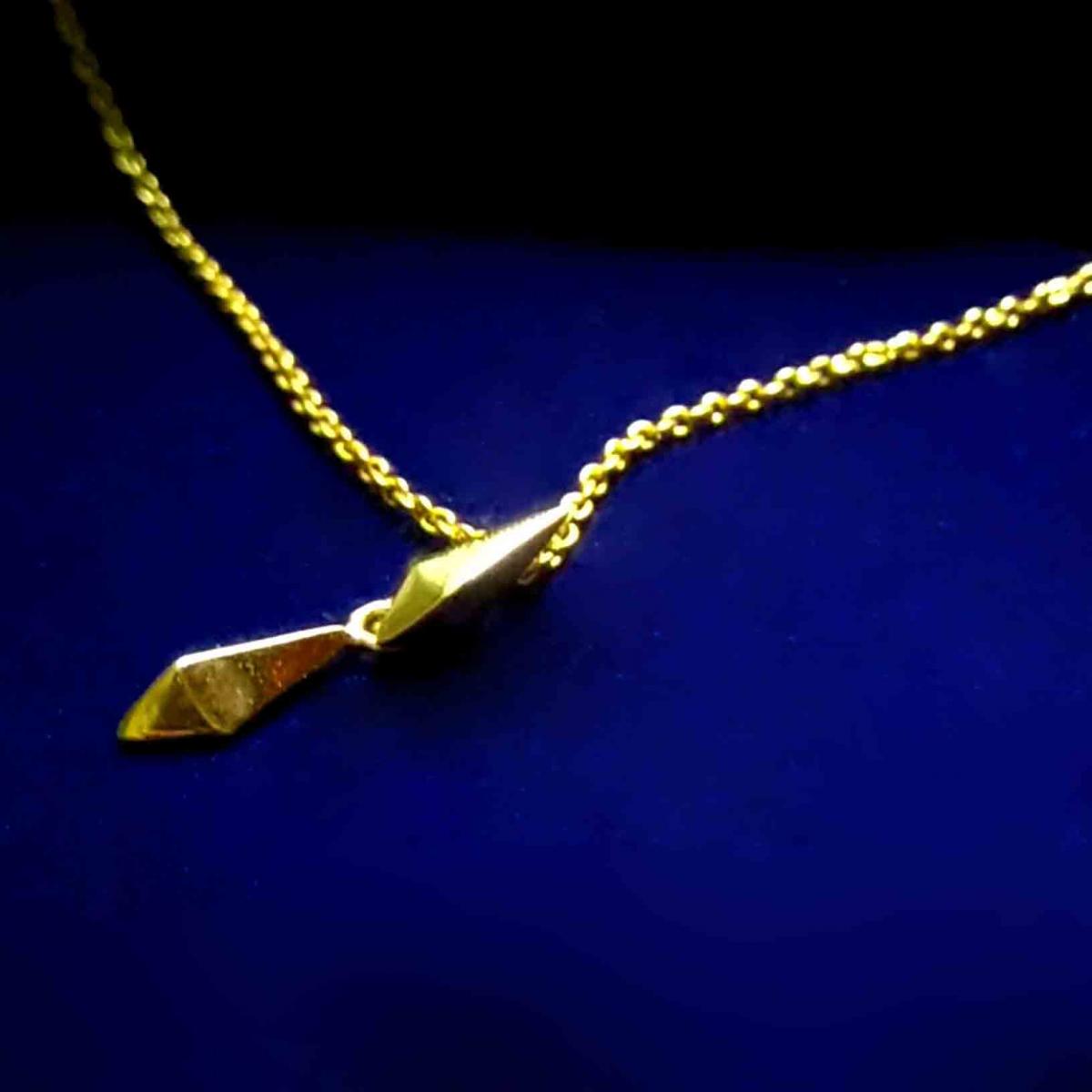 Simplicity Necklace 2000-2016